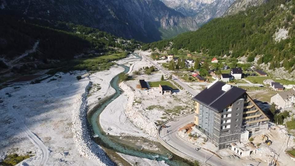 Bujtina 2 Hotel วัลโบเนอ ภายนอก รูปภาพ