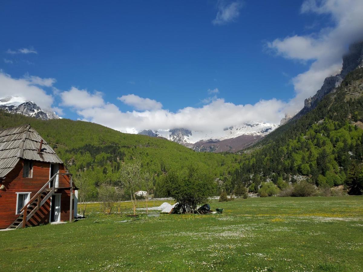 Bujtina 2 Hotel วัลโบเนอ ภายนอก รูปภาพ